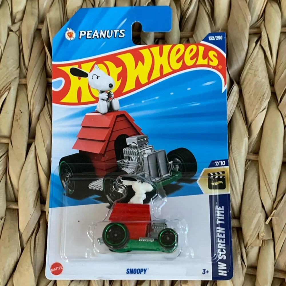 Peanuts Snoopy Dog House Hot Wheels Hotwheels Mattel 75 Year Anniversary Car New
